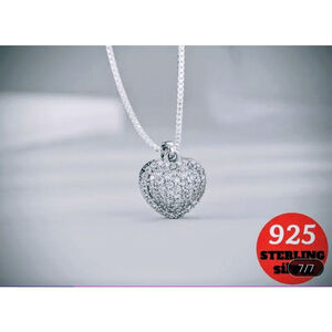 Women's Unbranded Silver Heart Pendant Necklace One Size